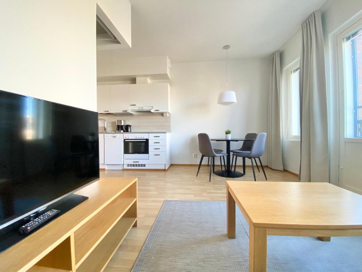 Tammer Huoneistot - City Suite 3 - Public Sauna, Gym & Pool Tammerfors Exteriör bild